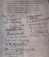 Ostatnia strona traktau angielsko-irlandzkiego, z podpisami przedstawicieli obu stron konfliktu